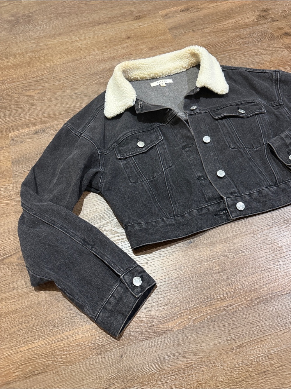 Pacsun Sherpa Collar Cropped Trucker Jacket Washed Black Denim - Picture 3 of 8
